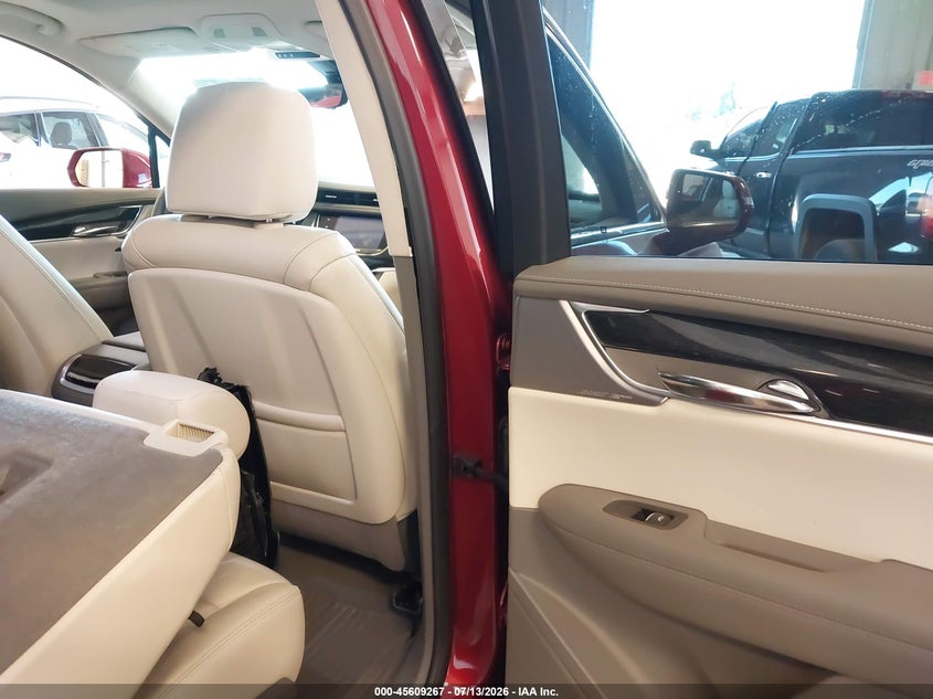 2020 Cadillac Xt6 VIN 1GYKPCRS7LZ103906 IAAI salvage auction — FRONT END, Salvage Title, sold $9,300 on 2026-07-31 (photo 8)
