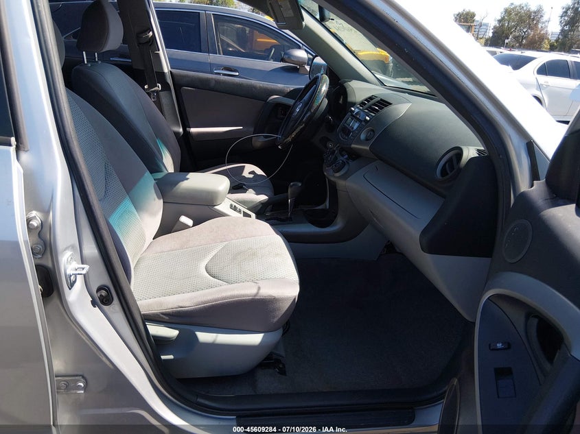 2006 Toyota Rav4 VIN JTMZD33V665012668 IAAI salvage auction — NORMAL WEAR, Clear - Dealer Only (California), sold $500 on 2026-07-18 (photo 5)