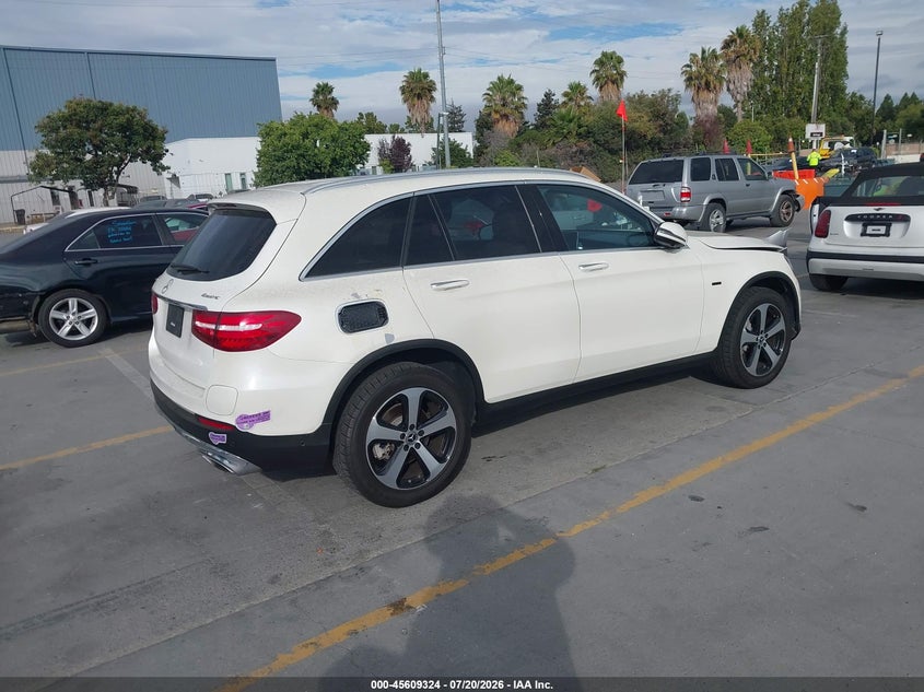 2019 Mercedes-benz Glc VIN WDC0G5EB8KF611018 IAAI salvage auction — FRONT END, Salvage (California), sold $9,000 on 2026-07-27 (photo 4)