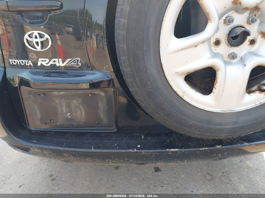 2007 Toyota Rav4 VIN JTMBD33V276025933 IAAI salvage auction — NORMAL WEAR, Clear (Connecticut), sold $750 on 2026-07-30 (photo 6)