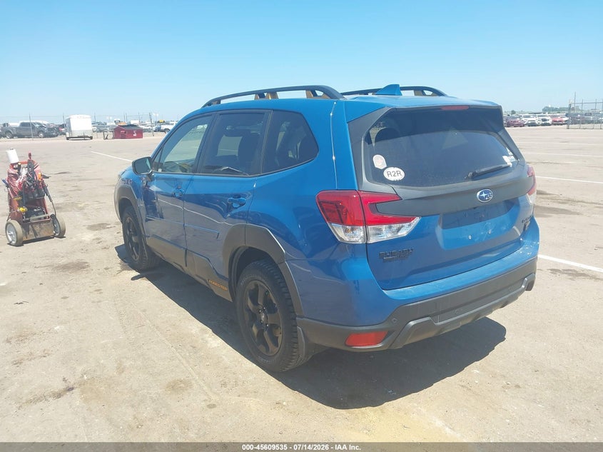 2023 Subaru Forester VIN JF2SKAMC8PH414444 IAAI salvage auction — SIDE, Regular (South Dakota), sold $9,500 on 2026-09-08 (photo 3)