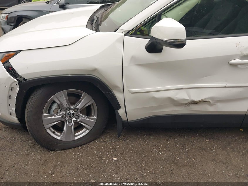 2025 Toyota Rav 4 VIN JTMRWRFV0SD310142 IAAI salvage auction — SIDE, Salvage (Massachusetts), sold $17,400 on 2026-08-22 (photo 6)