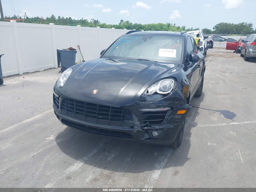 2017 Porsche Macan VIN WP1AB2A54HLB19344 IAAI salvage auction — LEFT FRONT, Salvage Title, sold $5,000 on 2026-08-10 (photo 2)