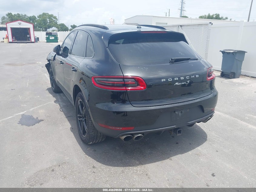 2017 Porsche Macan VIN WP1AB2A54HLB19344 IAAI salvage auction — LEFT FRONT, Salvage Title, sold $5,000 on 2026-08-10 (photo 3)