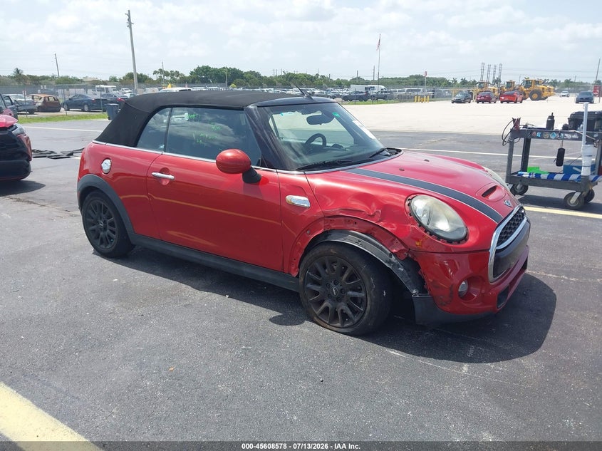 2018 Mini Convertible VIN WMWWG9C56J3E38989 IAAI salvage auction — FRONT END, Salvage Title, sold $2,800 on 2026-08-15 (photo 1)