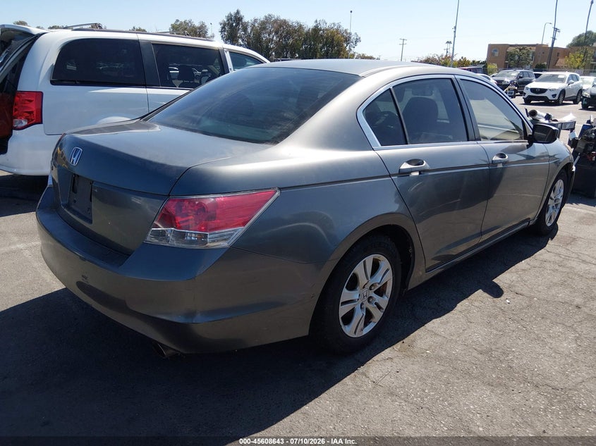 2008 Honda Accord VIN JHMCP26418C068041 IAAI salvage auction — NORMAL WEAR, Clear - Dealer Only (California), sold $700 on 2026-07-30 (photo 4)