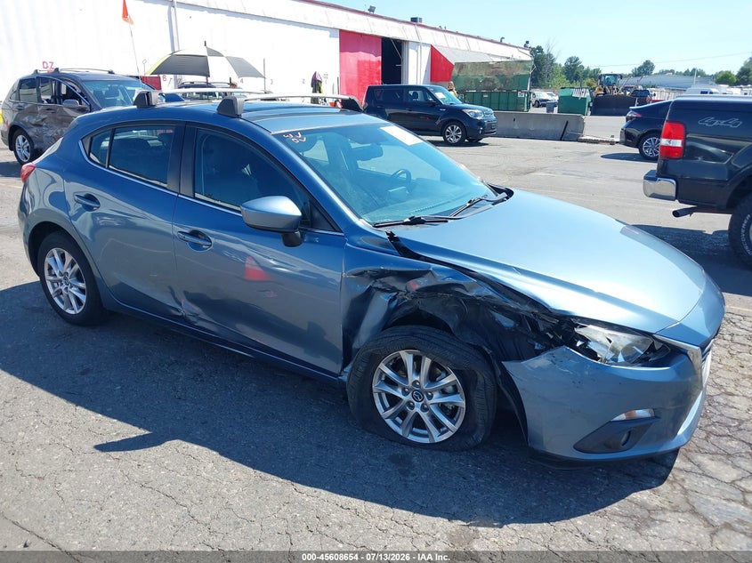 2015 Mazda 3 VIN JM1BM1M76F1240683 IAAI salvage auction — RIGHT SIDE, Salvage (Oregon), sold $1,875 on 2026-09-27 (photo 1)