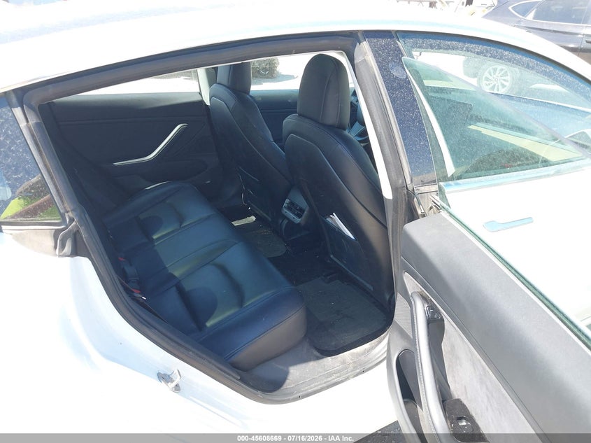 2018 Tesla Model 3 VIN 5YJ3E1EB1JF117832 IAAI salvage auction — LEFT FRONT, Wait Title, sold $5,550 on 2026-09-07 (photo 8)