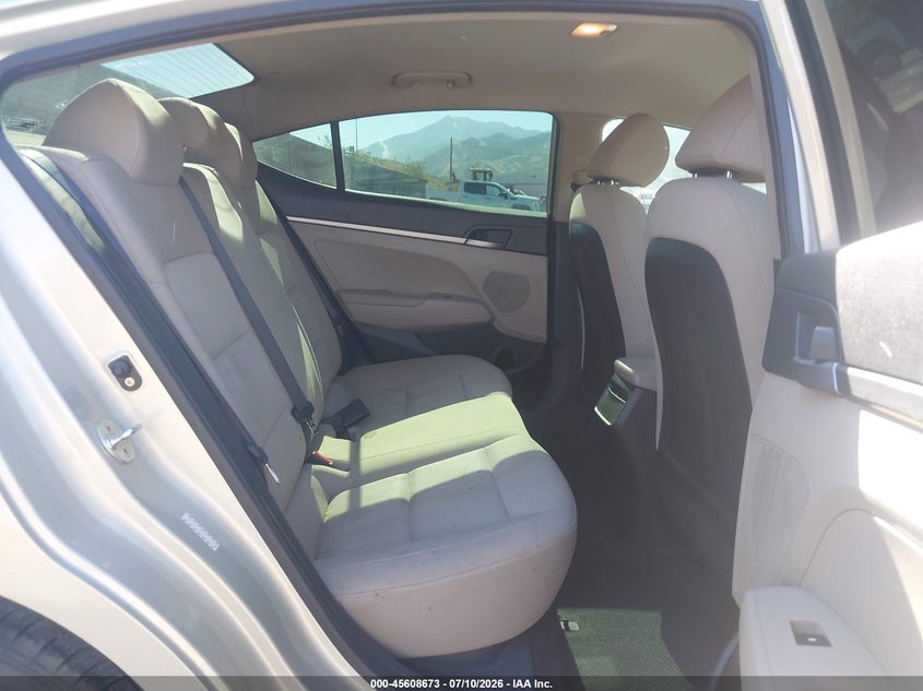 2017 Hyundai Elantra VIN KMHD74LF8HU417502 IAAI salvage auction — NORMAL WEAR, Clear - Dealer Only (California), sold $1,725 on 2026-07-17 (photo 8)
