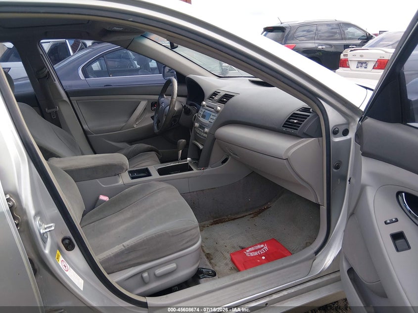 2007 Toyota Camry VIN JTNBB46K573031168 IAAI salvage auction — NORMAL WEAR, Clear, sold $25 on 2026-07-23 (photo 5)