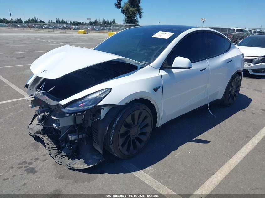 2024 Tesla Model y VIN 7SAYGDEF9RF081035 IAAI salvage auction — FRONT END, Wait Title, sold $12,800 on 2026-08-29 (photo 2)