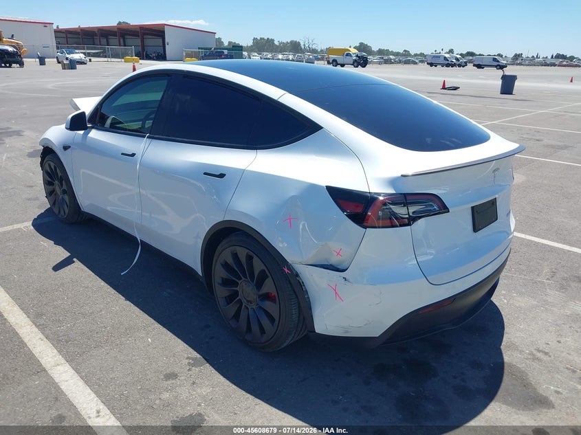 2024 Tesla Model y VIN 7SAYGDEF9RF081035 IAAI salvage auction — FRONT END, Wait Title, sold $12,800 on 2026-08-29 (photo 3)