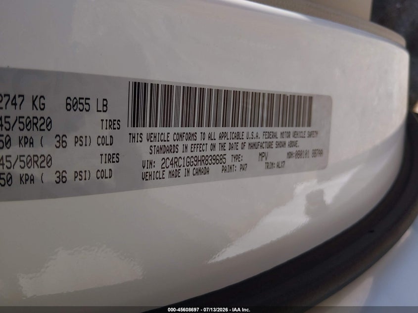 2017 Chrysler Pacifica VIN 2C4RC1GG9HR839685 IAAI salvage auction — HAIL, Salvage Title, sold $2,700 on 2026-07-31 (photo 9)