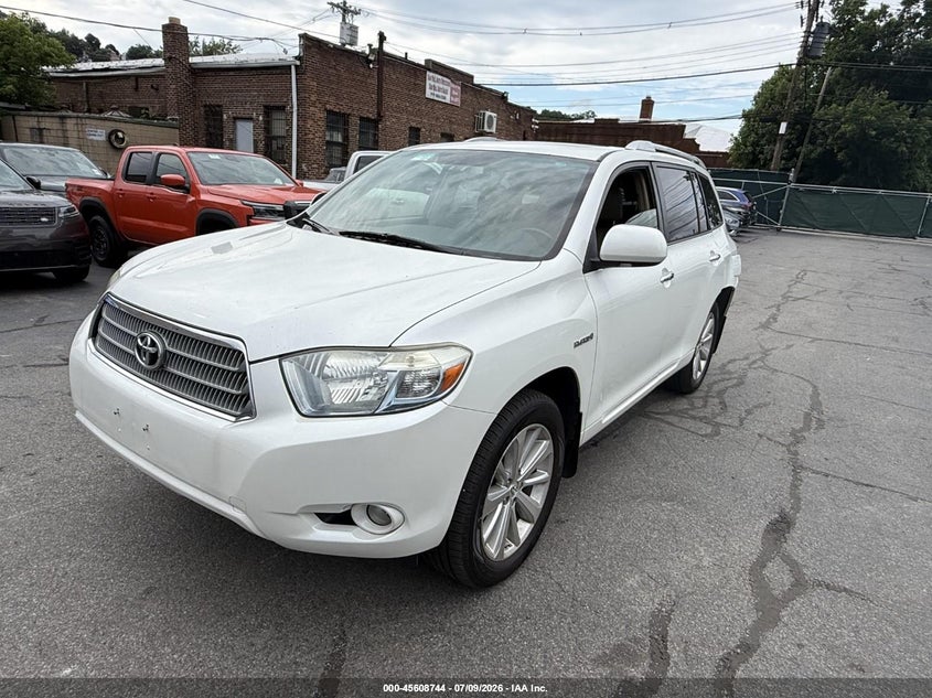 2009 Toyota Highlander hybrid VIN JTEEW44A592026301 IAAI salvage auction — REAR END, Clear (New York), sold $1,250 on 2026-07-29 (photo 2)