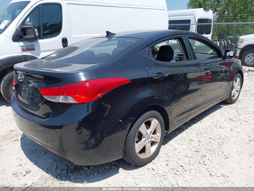 2013 Hyundai Elantra VIN KMHDH4AE5DU681830 IAAI salvage auction — NORMAL WEAR, Clear (Illinois), sold $450 on 2026-07-28 (photo 4)