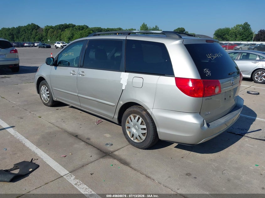 2009 Toyota Sienna VIN 5TDZK23C39S267873 IAAI salvage auction — REAR END, Clear (Indiana), sold $675 on 2026-07-31 (photo 3)