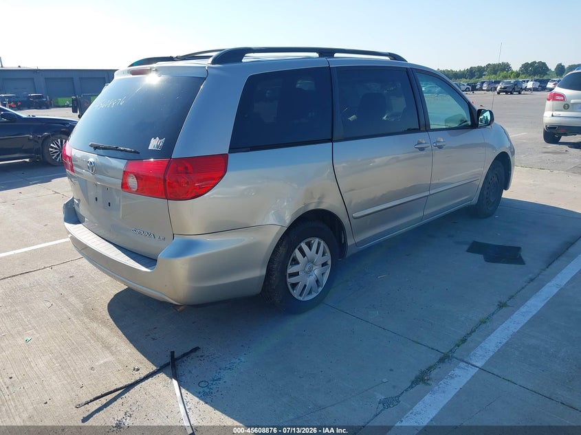 2009 Toyota Sienna VIN 5TDZK23C39S267873 IAAI salvage auction — REAR END, Clear (Indiana), sold $675 on 2026-07-31 (photo 4)