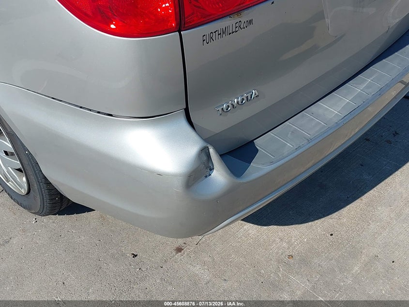 2009 Toyota Sienna VIN 5TDZK23C39S267873 IAAI salvage auction — REAR END, Clear (Indiana), sold $675 on 2026-07-31 (photo 6)