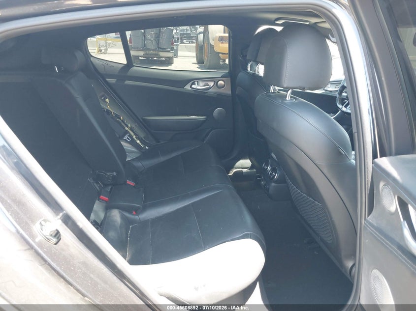 2019 Kia Stinger VIN KNAE45LC1K6062243 IAAI salvage auction — RIGHT SIDE, Salvage (California), sold $3,450 on 2026-07-29 (photo 8)