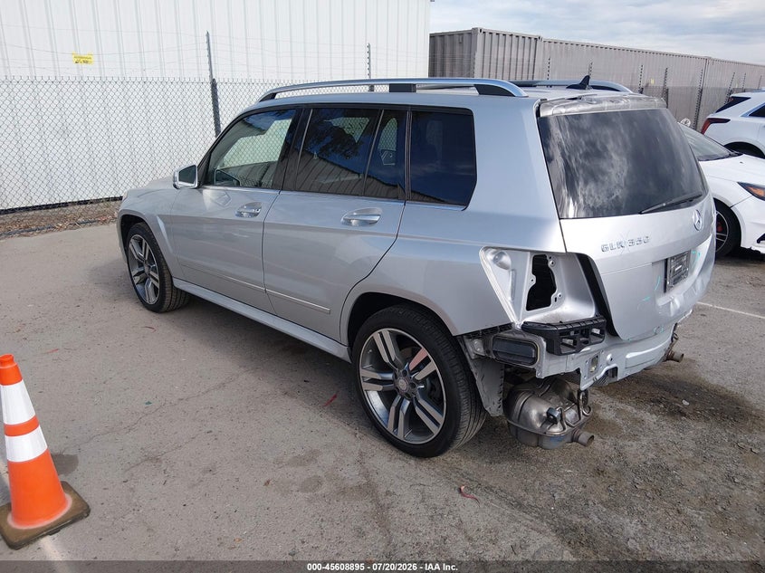 2015 Mercedes-benz Glk-klasse VIN WDCGG5HB0FG339686 IAAI salvage auction — REAR END, Salvage (California), sold $4,600 on 2026-08-03 (photo 3)