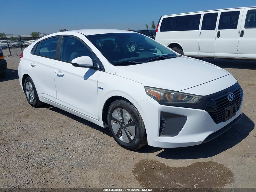 2018 Hyundai Ioniq hybrid VIN KMHC65LC6JU083051 — IAAI salvage auction photo