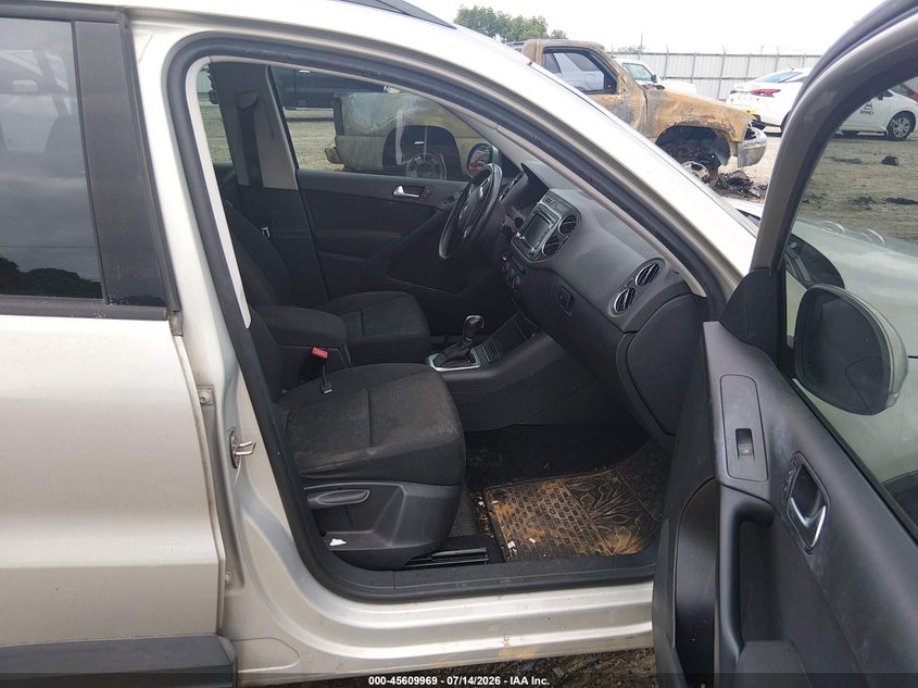 2015 Volkswagen Tiguan VIN WVGAV7AX4FW615923 IAAI salvage auction — NORMAL WEAR, Clear (Georgia), sold $275 on 2026-07-30 (photo 5)