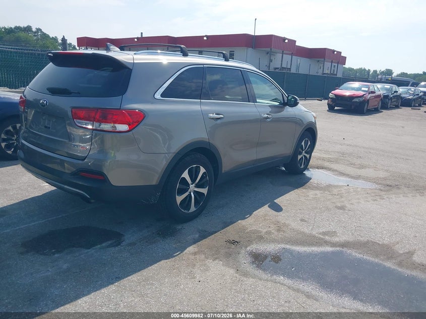 2016 Kia Sorento VIN 5XYPH4A14GG056971 IAAI salvage auction — NORMAL WEAR, Clear (Maryland), sold $4,550 on 2026-07-16 (photo 4)