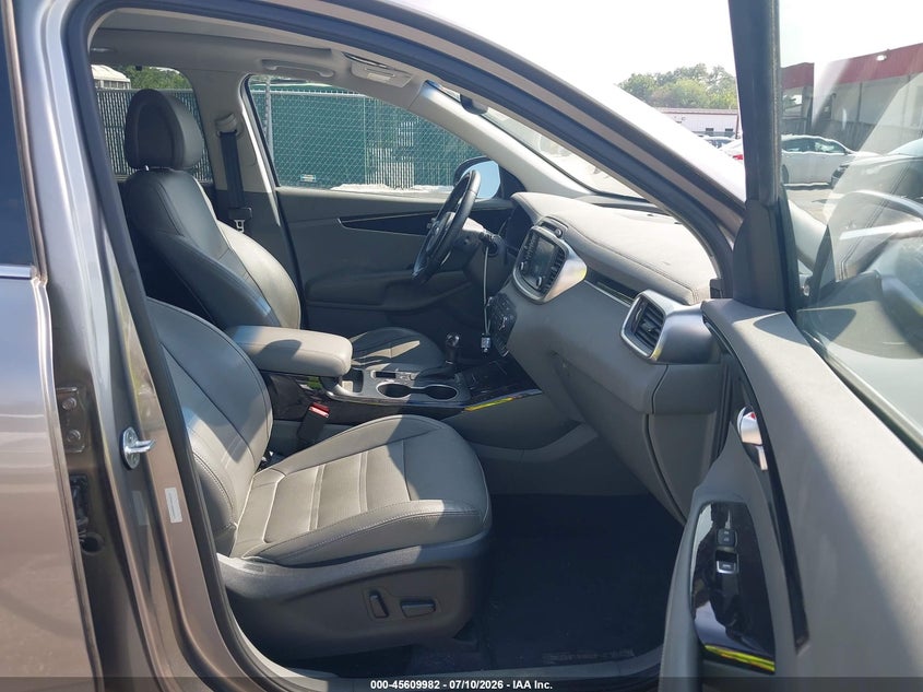 2016 Kia Sorento VIN 5XYPH4A14GG056971 IAAI salvage auction — NORMAL WEAR, Clear (Maryland), sold $4,550 on 2026-07-16 (photo 5)
