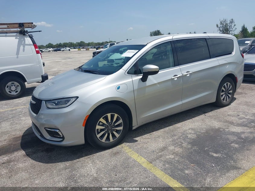 2023 Chrysler Pacifica VIN 2C4RC1L73PR626123 IAAI salvage auction — WATER/FLOOD, Salvage Title, sold $7,675 on 2026-07-30 (photo 2)