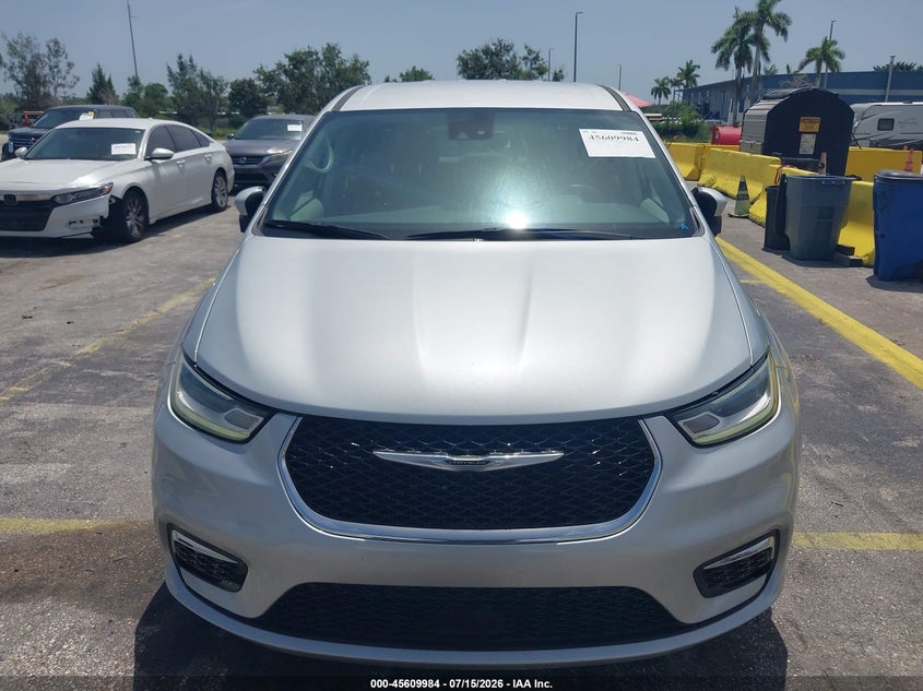 2023 Chrysler Pacifica VIN 2C4RC1L73PR626123 IAAI salvage auction — WATER/FLOOD, Salvage Title, sold $7,675 on 2026-07-30 (photo 6)