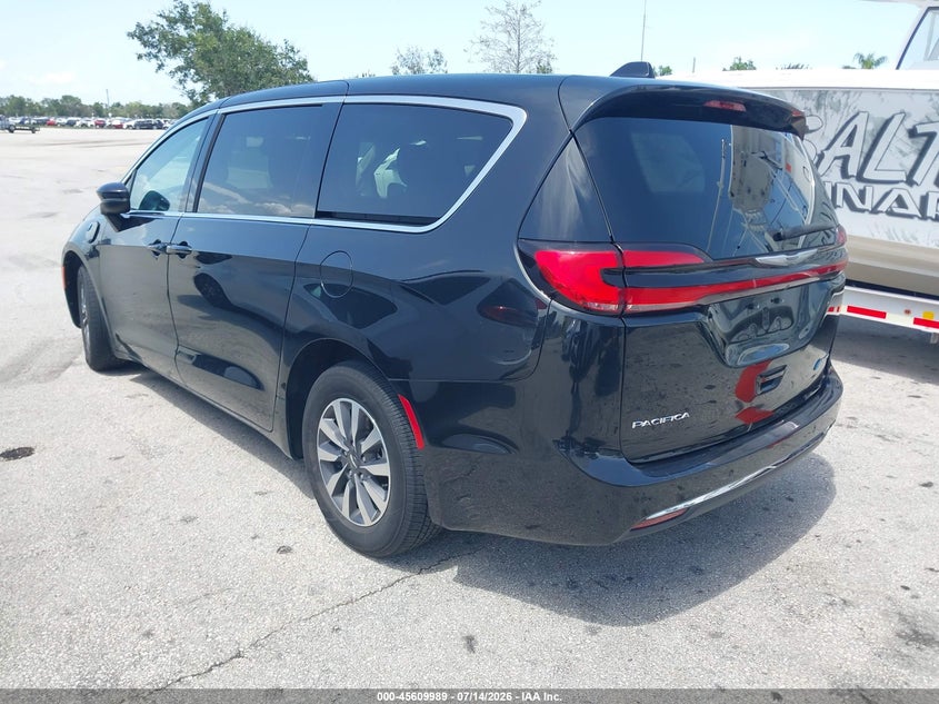 2023 Chrysler Pacifica VIN 2C4RC1L7XPR626295 IAAI salvage auction — WATER/FLOOD, Enterprise Vehicles Salvage Only (Florida), sold $10,375 on 2026-07-30 (photo 3)