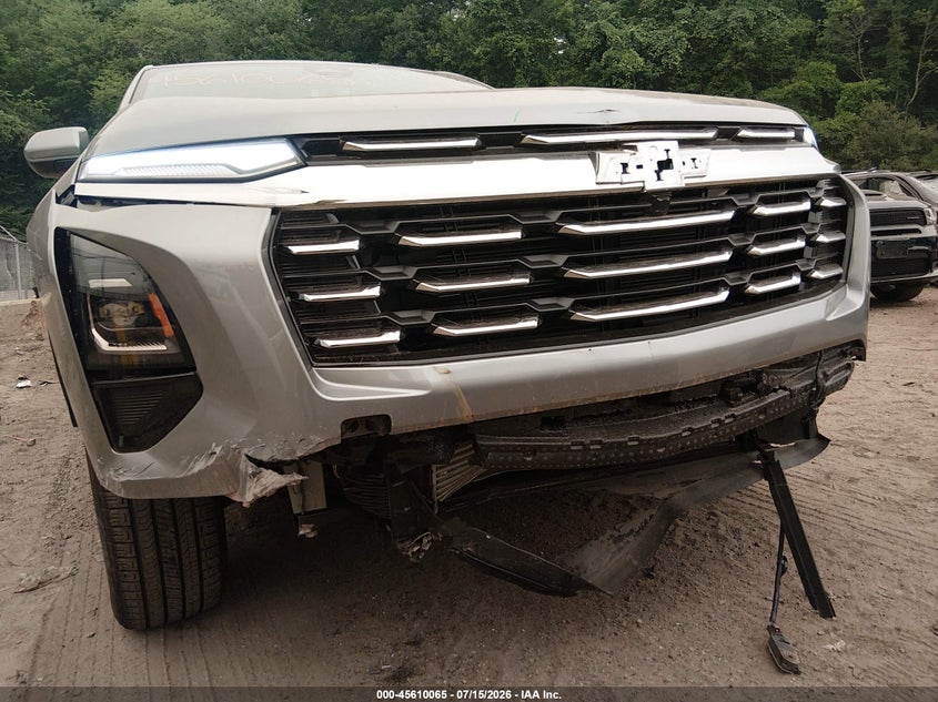 2026 Chevrolet Equinox VIN 3GNAXPEG0TL176639 IAAI salvage auction — FRONT END, Salvage (Massachusetts), sold $8,700 on 2026-08-22 (photo 6)