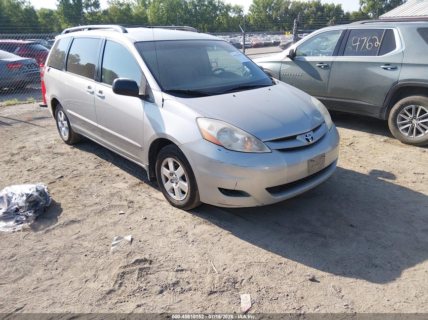 2007 Toyota Sienna VIN 5TDZK23C97S085138 IAAI salvage auction — UNKNOWN, Salvage (Iowa), sold $25 on 2026-07-29 (photo 1)