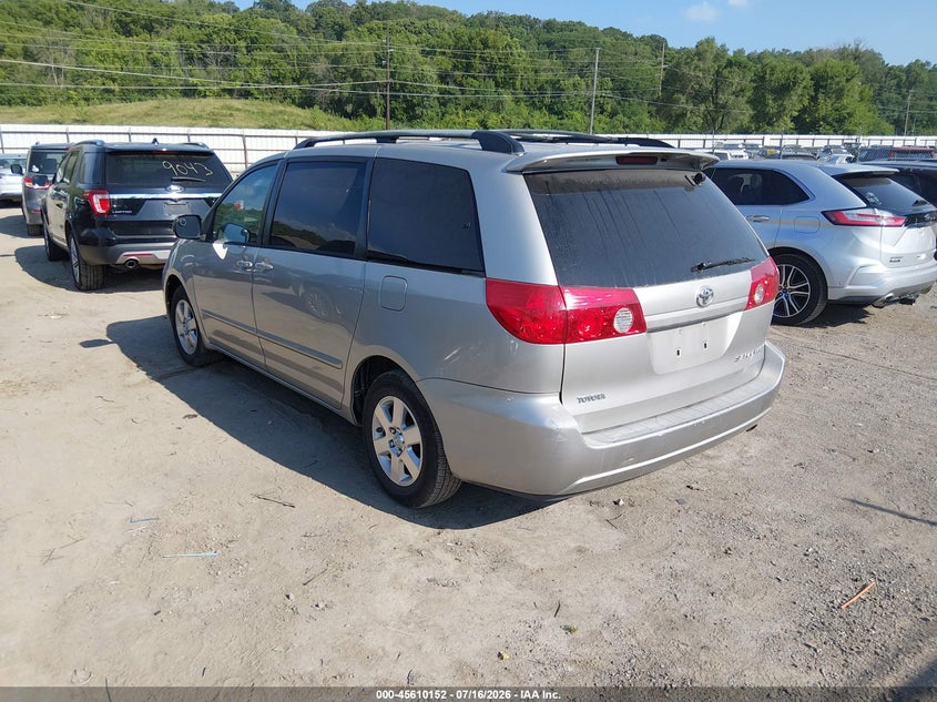 2007 Toyota Sienna VIN 5TDZK23C97S085138 IAAI salvage auction — UNKNOWN, Salvage (Iowa), sold $25 on 2026-07-29 (photo 3)