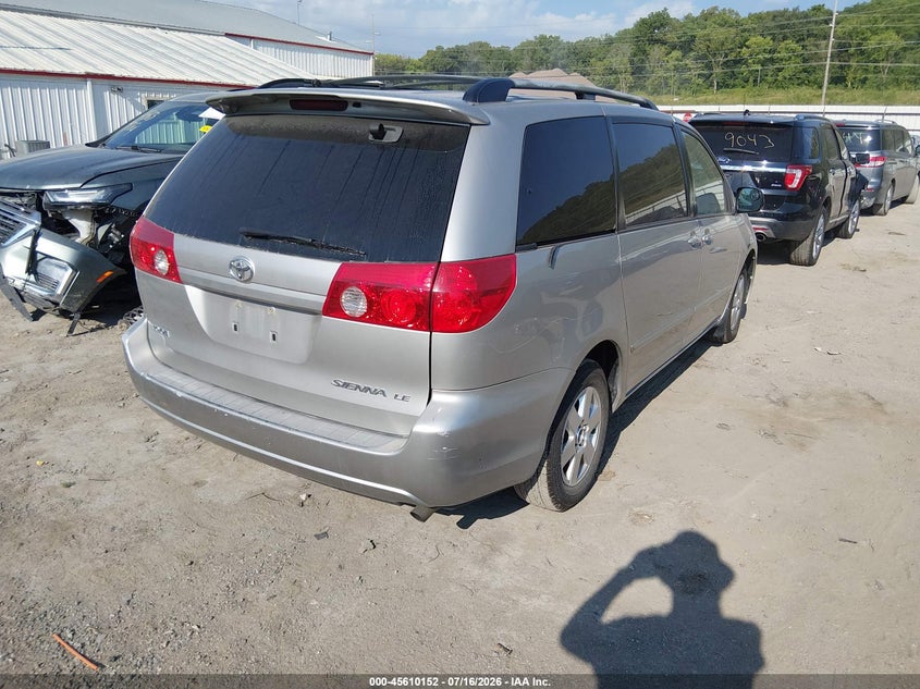 2007 Toyota Sienna VIN 5TDZK23C97S085138 IAAI salvage auction — UNKNOWN, Salvage (Iowa), sold $25 on 2026-07-29 (photo 4)