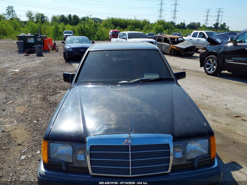 1991 Mercedes-benz VIN WDBEA30D8MB290777 IAAI salvage auction — NORMAL WEAR, Clear, sold $1,100 on 2026-07-29 (photo 6)