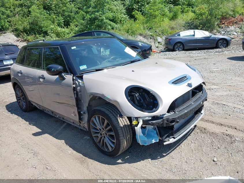 2022 Mini Clubman VIN WMWXJ1C00N2R56245 IAAI salvage auction — FRONT END, Wait Title, sold $5,550 on 2026-09-01 (photo 1)
