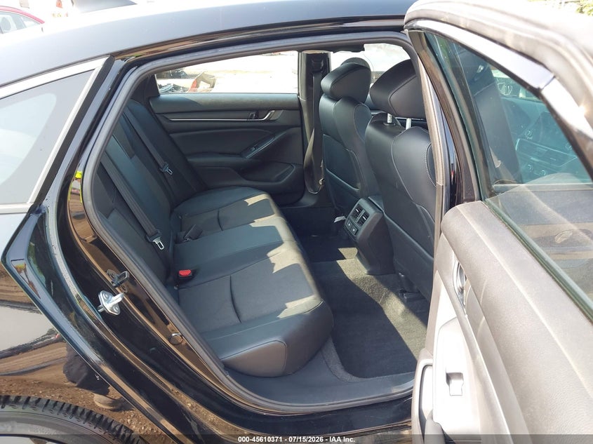 2022 Honda Accord VIN 1HGCV2F3XNA004409 IAAI salvage auction — SIDE, Salvage (Ohio), sold $7,300 on 2026-07-31 (photo 8)