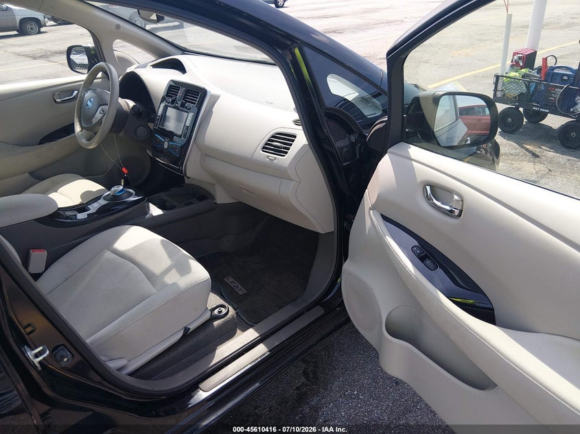 2012 Nissan Leaf VIN JN1AZ0CP2CT018475 IAAI salvage auction — NORMAL WEAR, Clear (South Carolina), sold $1,400 on 2026-08-01 (photo 5)