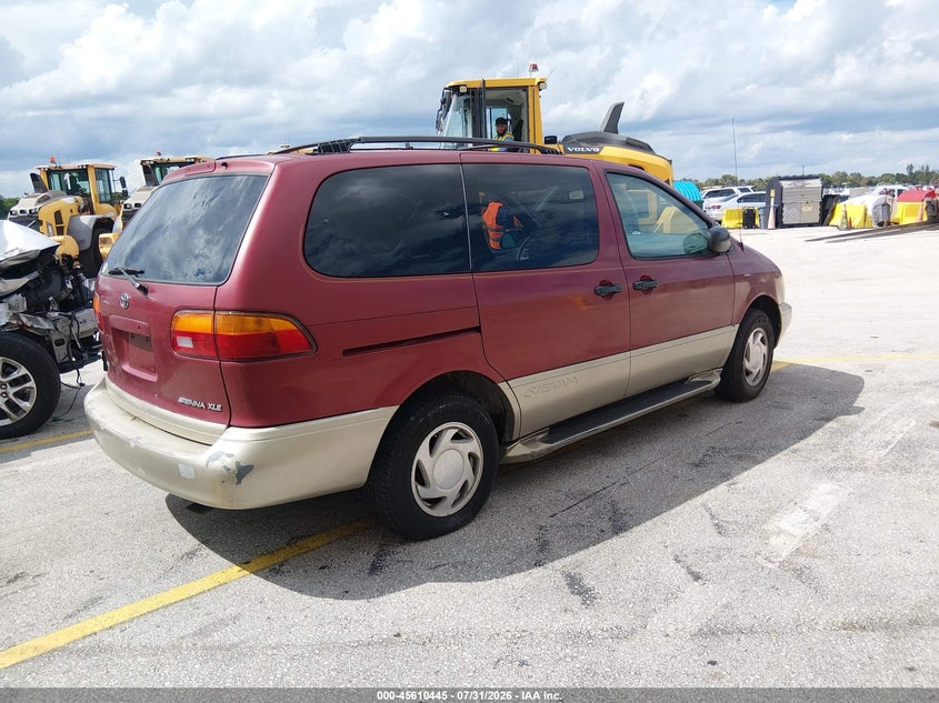 2000 Toyota Sienna VIN 4T3ZF13C8YU197573 IAAI salvage auction — NORMAL WEAR, Clear (Florida), sold $2,900 on 2026-08-02 (photo 4)