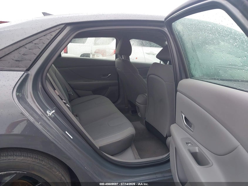2026 Hyundai Elantra VIN KMHLM4DGXTU123376 IAAI salvage auction — RIGHT FRONT, Salvage Title, sold $5,100 on 2026-07-21 (photo 8)