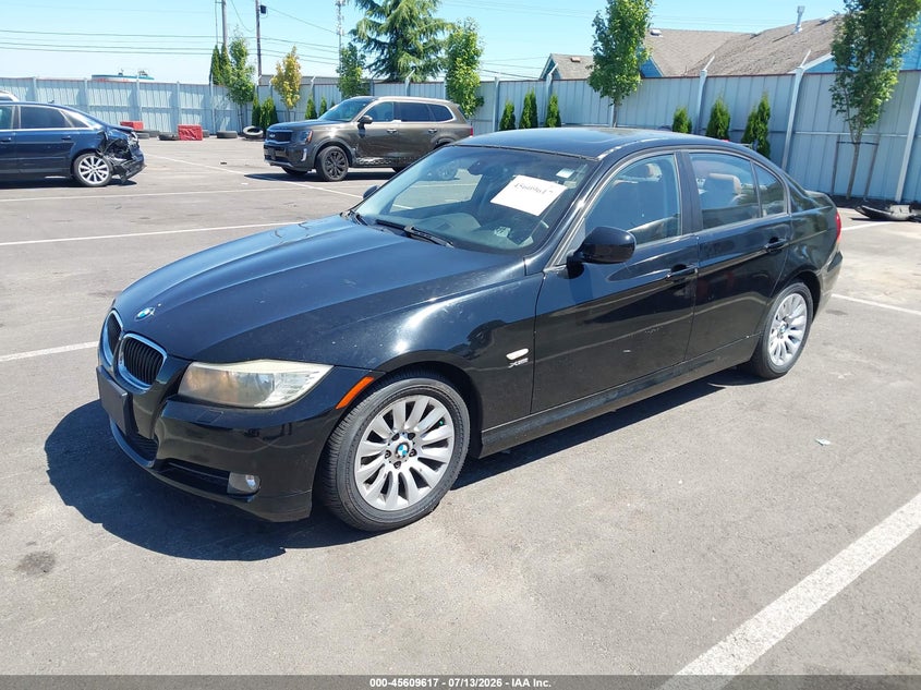 2009 BMW 3 series VIN WBAPK53589A509996 IAAI salvage auction — NORMAL WEAR, Peddle Clear Public-Restricted (Oregon), sold $1,450 on 2026-08-04 (photo 2)