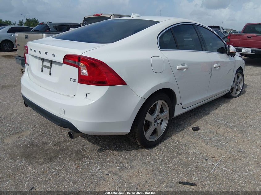 2012 Volvo S60 VIN YV1622FSXC2099535 IAAI salvage auction — NORMAL WEAR, Original (Texas), sold $650 on 2026-08-05 (photo 4)