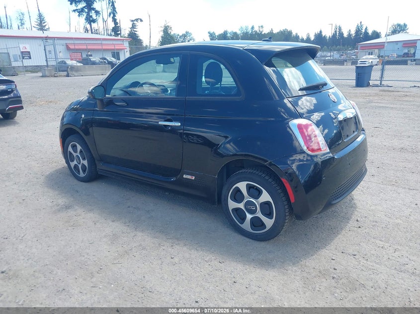 2014 Fiat 500e VIN 3C3CFFGE2ET175901 IAAI salvage auction — NORMAL WEAR, Clear (Washington), sold $775 on 2026-07-29 (photo 3)