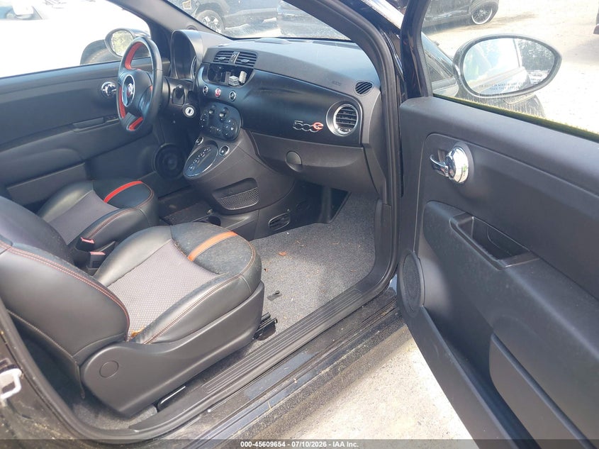 2014 Fiat 500e VIN 3C3CFFGE2ET175901 IAAI salvage auction — NORMAL WEAR, Clear (Washington), sold $775 on 2026-07-29 (photo 5)