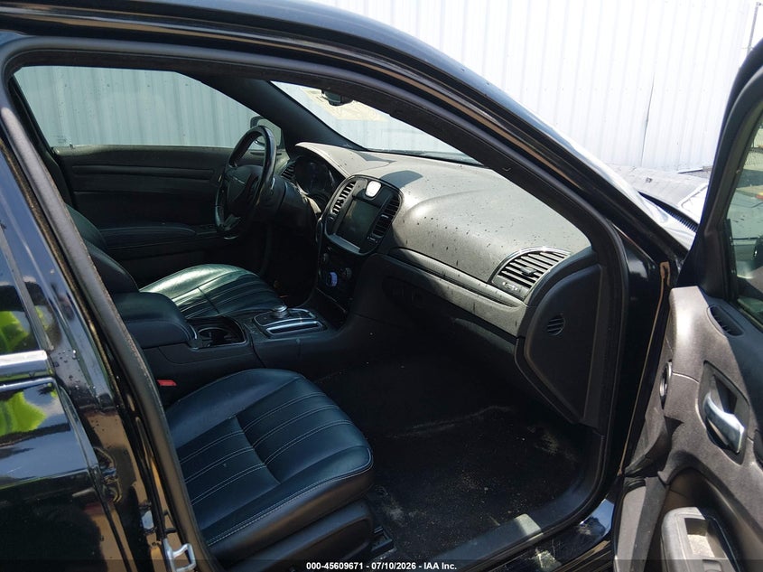 2016 Chrysler 300 VIN 2C3CCABT6GH194626 IAAI salvage auction — NORMAL WEAR, Repossession Paperwork (South Carolina), sold $7,825 on 2026-08-12 (photo 5)