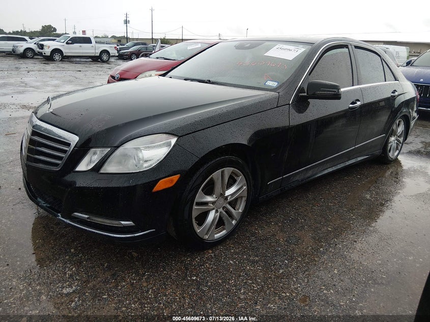 2011 Mercedes-benz E-class VIN WDDHF7CB8BA396575 IAAI salvage auction — NORMAL WEAR, Original (Texas), sold $525 on 2026-08-12 (photo 2)