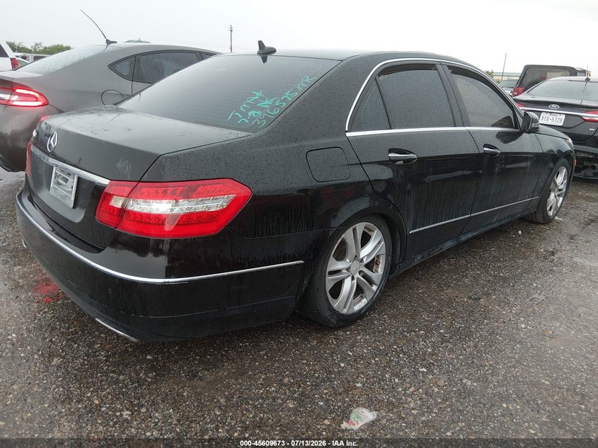 2011 Mercedes-benz E-class VIN WDDHF7CB8BA396575 IAAI salvage auction — NORMAL WEAR, Original (Texas), sold $525 on 2026-08-12 (photo 4)