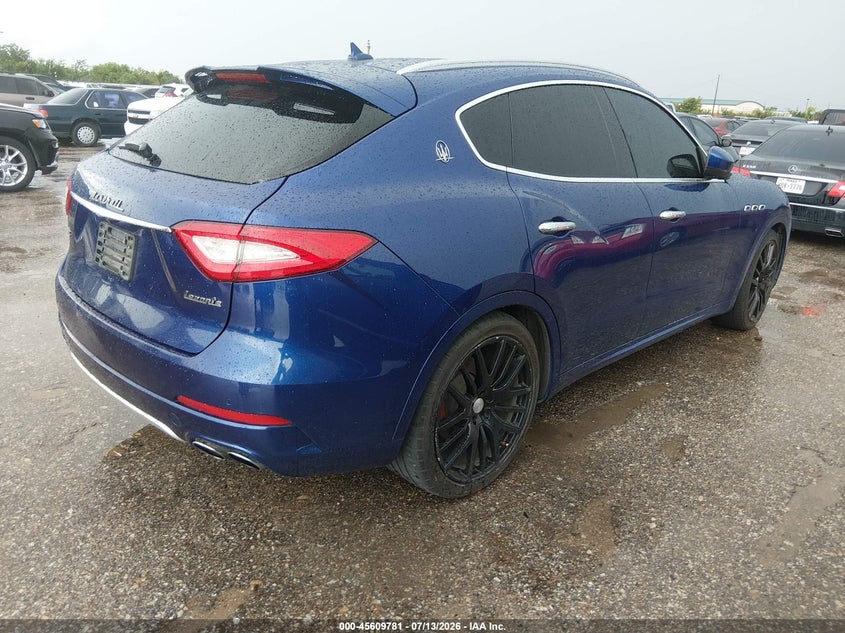 2017 Maserati Levante VIN ZN661YUS8HX260701 IAAI salvage auction — NORMAL WEAR, Original (Texas), sold $25 on 2026-08-05 (photo 4)