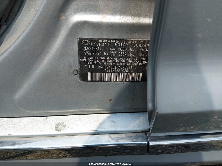 2017 Hyundai Sonata hybrid VIN KMHE24L31HA075661 IAAI salvage auction — NORMAL WEAR, Clear (New Jersey), sold $1,150 on 2026-07-20 (photo 9)